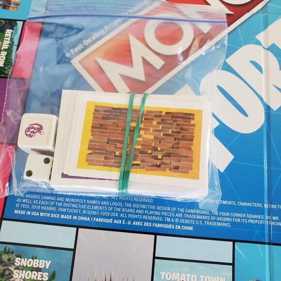 Fortnite Edition MONOPOLY Board Game Original 2018 Ages 13+ Strategy Properties - Picture 4 of 7